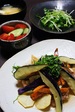 2013年5月3日　鶏肉と野菜の揚げびたし　ワカメとカイワレの酢の物　サラダ　大根のお味噌汁　