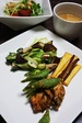 2013年5月4日　白身魚とスナップエンドウの揚げ物　サツマイモの素揚げ　青梗菜とシイタケの炒め物
大豆のサラダ　お味噌汁